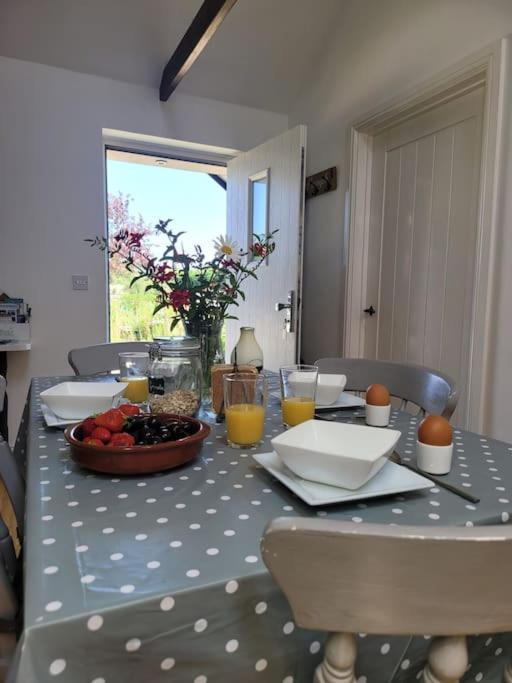 Willow Cottage In Idyllic Location Harrietsham Exterior photo